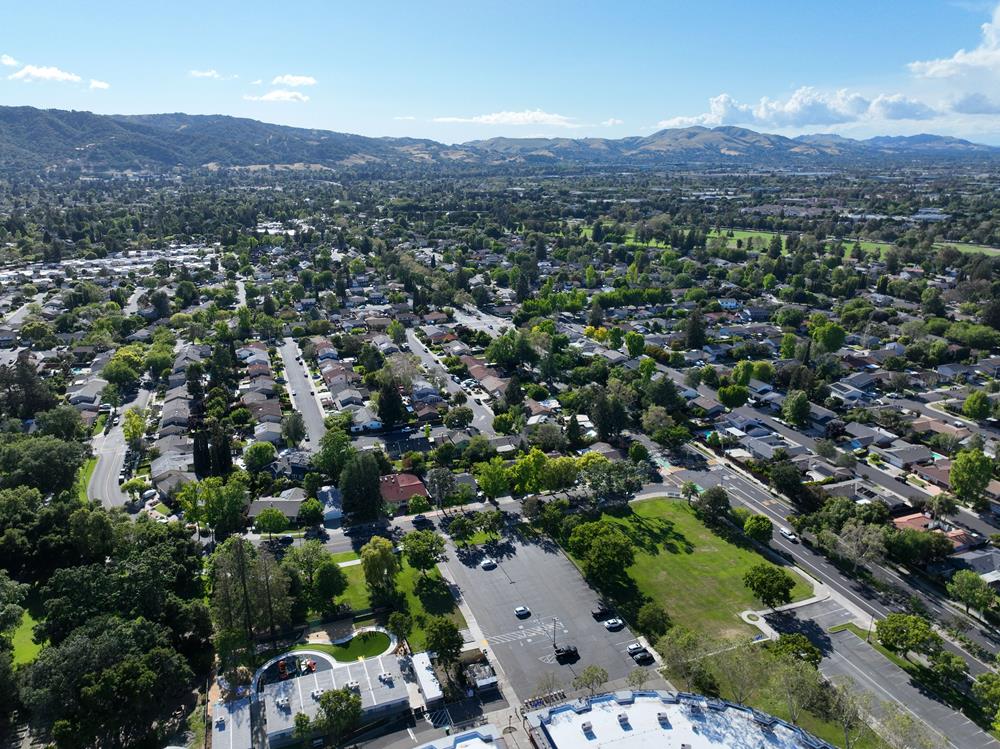Pleasanton Neighborhood
